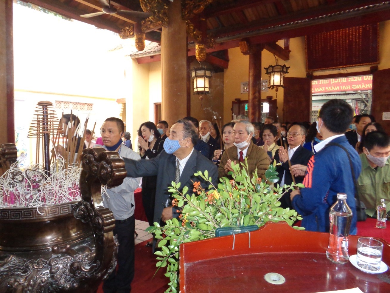 Đoàn Hội đồng Họ Tô Việt Nam dâng hương